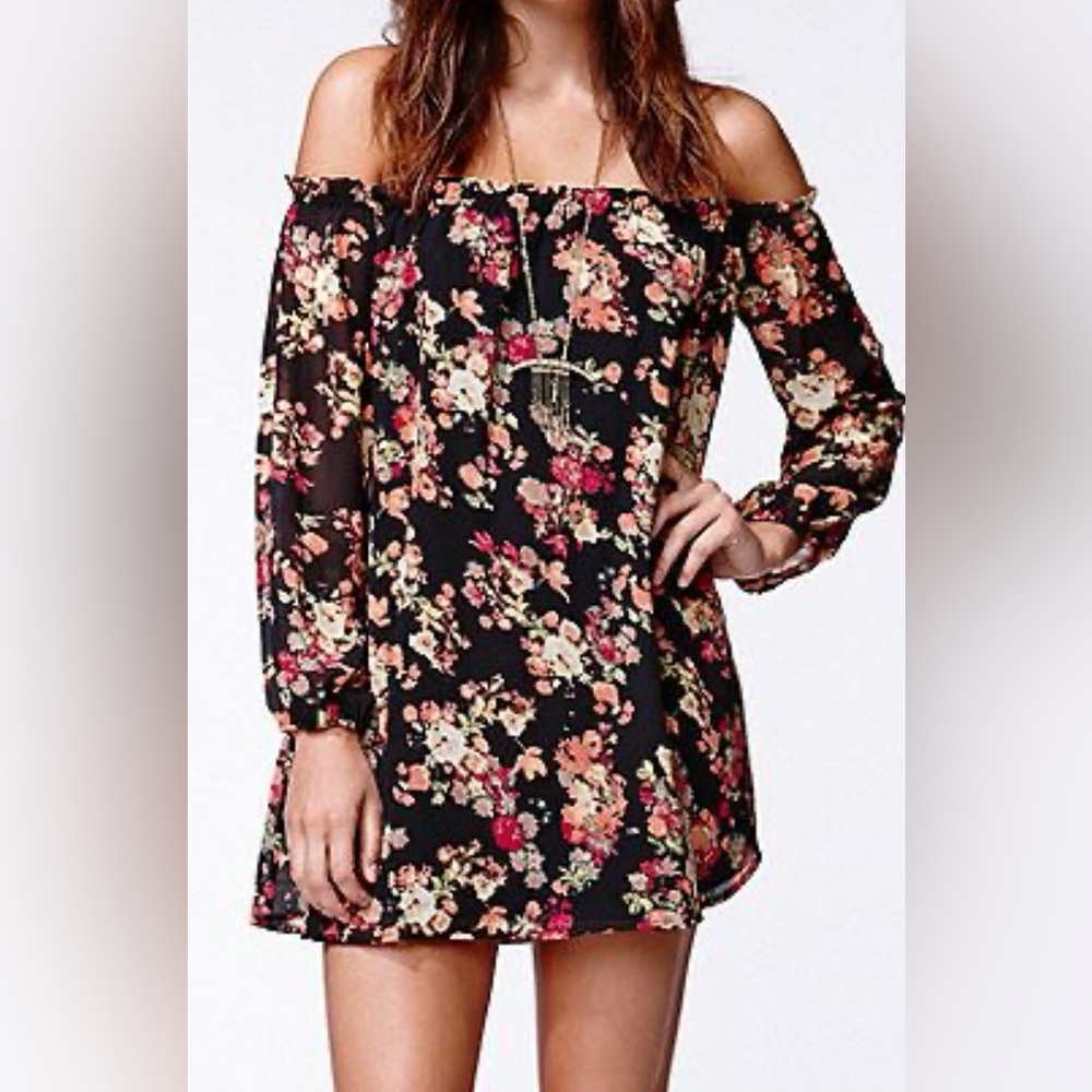 Pacsun Renamed Floral Dress Womens Size Small Black